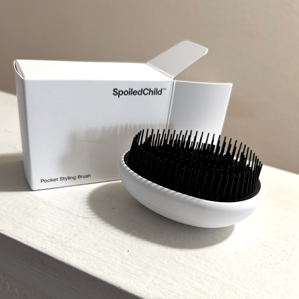 Spoiled child hair brush
